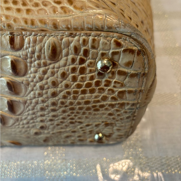 COPY - Brahmin Medium Asher tote bag in croc leather. Medium Zip Top Tote. - Picture 5 of 6